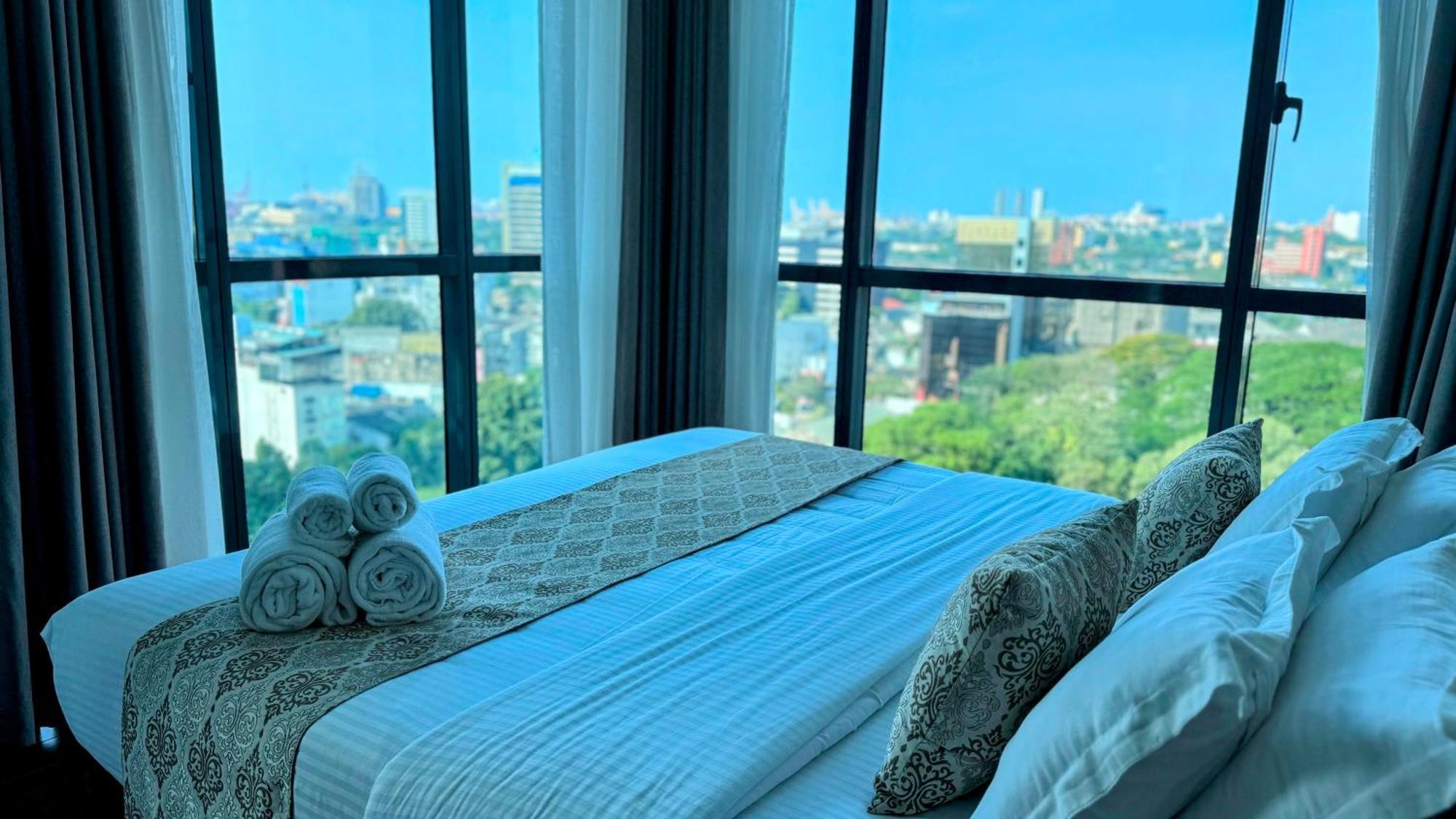 Cosy Home In Heart Of Colombo At Capitol Twinpeaks. エクステリア 写真